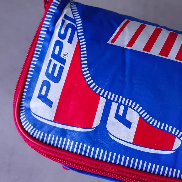 Vintage 90s KFC x Pepsi Insulated Lunch Bag Cooler, Deadstock NWT - Picture 4 of 10